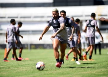 Ponte Preta visita o Corinthians em duelo de campeões na estreia do Paulistão