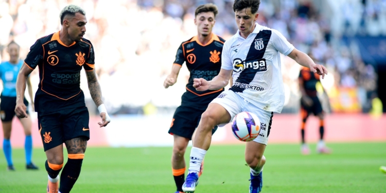 Com gols no segundo tempo, Ponte Preta é derrotada pelo Corinthians na estreia do Paulistão