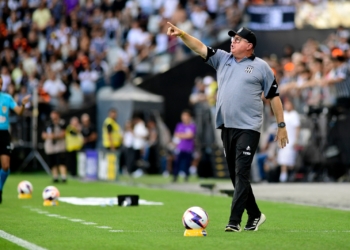 Sem reforços, Marcelo Fernandes projeta cenário difícil para a Ponte Preta no Paulista