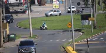 Rotatória da UPA em Jaguariúna terá nova faixa para ampliar o fluxo crítico de veículos