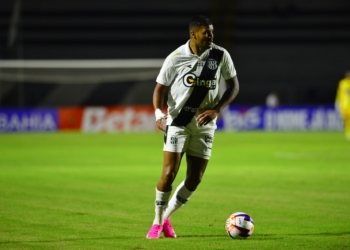 Ponte Preta tenta alternativas para derrubar transfer ban e avalia venda de Jeh