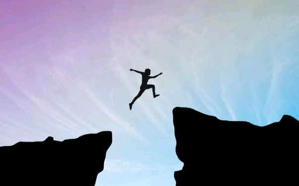 Artigo: Ícones, ídolos e idiotas – por Joaquim Z. Motta