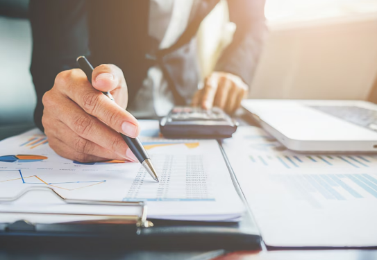 Artigo: Indústria no alvo do insaciável apetite fiscal – por Rafael Cervone