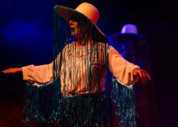 Cia Samba da Vida encena espetáculo sobre folclore e cultura popular em Campinas