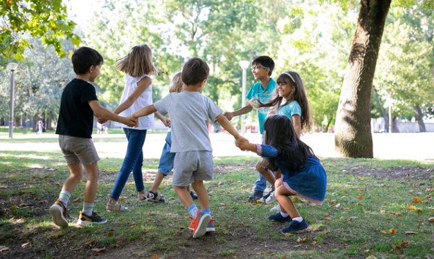 Artigo: Férias com mais terra e menos telas! – por Paula Mazzola