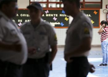 Seis escolas da RMC iniciam nesta segunda-feira aulas no modelo Cívico-Militar