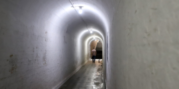 Túnel entre Centro e Vila Industrial reabre após manutenção