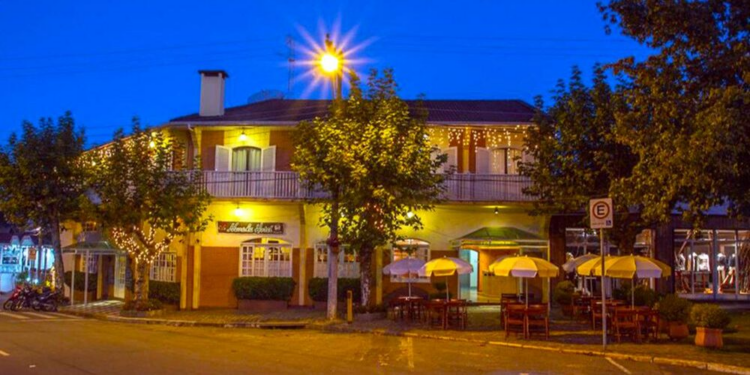 Hotel Nevada une tradição e localização privilegiada no Capivari, em Campos do Jordão