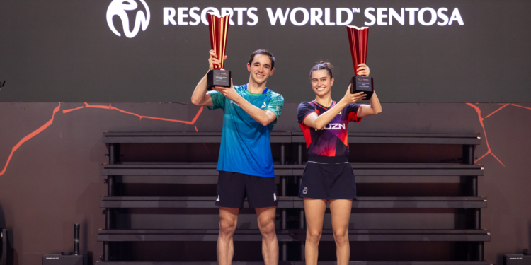 Hugo Calderano e Bruna Takahashi conquistam o Grand Smash Singapura em feito histórico