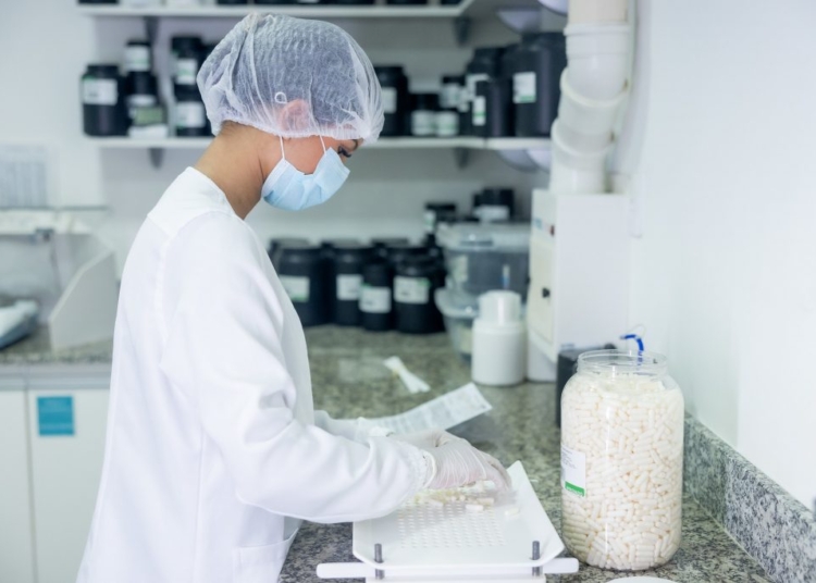 Educação de SP seleciona 10 mil estagiários para a rede estadual