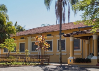 Associação Cornélia Vlieg tenta manter oficinas de geração de renda para 300 pacientes