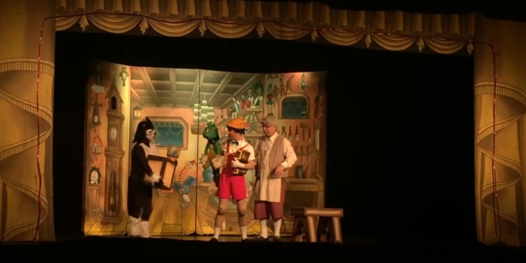 Espetáculos “Entre o Céu e o Inferno” e “Pinóquio” se apresentam no Ponto de Cultura Sia Santa