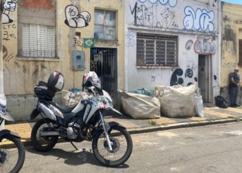 Operação conjunta fiscaliza pensões e depósitos de recicláveis no Centro de Campinas