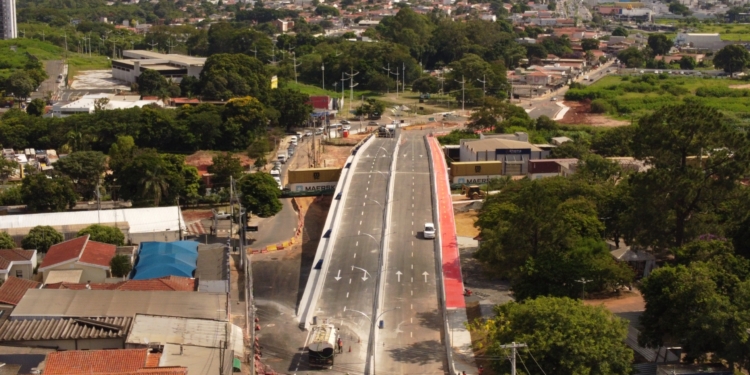Projeto de rotatória para acesso ao viaduto da Vila Real entra em estudo
