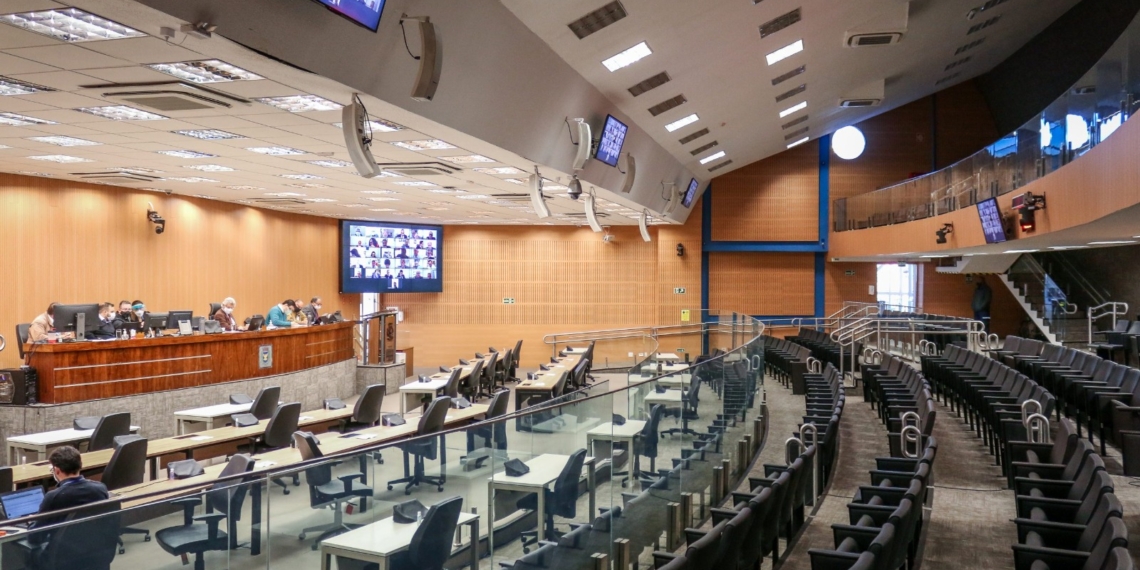 Apagão atinge Câmara de Campinas no dia da retomada do ano legislativo