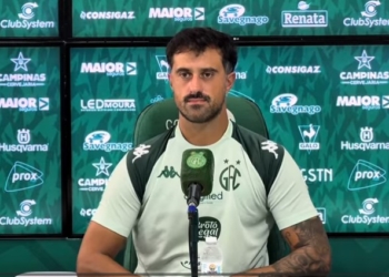 Zagueiro valoriza força do grupo bugrino: ‘não somos apenas 11 jogadores’