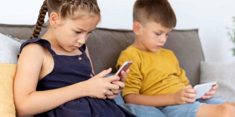 Artigo: Por que as crianças estão perdendo habilidades motoras na era digital? – por Luciana Brites