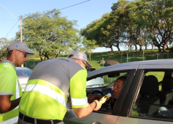 Força-tarefa autua 29 motoristas por recusa ao teste do bafômetro no Carnaval em Campinas