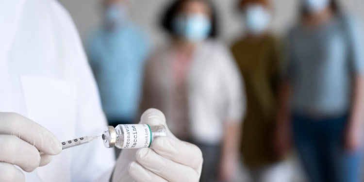 Negação científica: por que acontece? – por Carmino de Souza