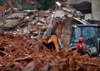 Número de mortos com as chuvas chega a 30 em Minas Gerais