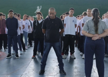 Escolas do modelo Cívico-Militar de SP ganham regimento interno específico