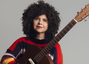 Roberta Campos faz show gratuito em Hortolândia