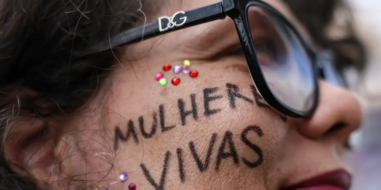 Três Poderes lançam pacto nacional contra o feminicídio