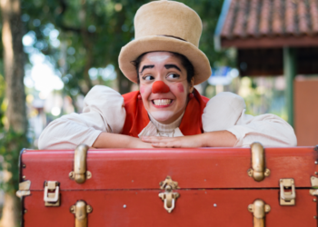 ‘Tertúlia e o Fantástico Circo de Pulgas’ estreia com sessões gratuitas em Campinas