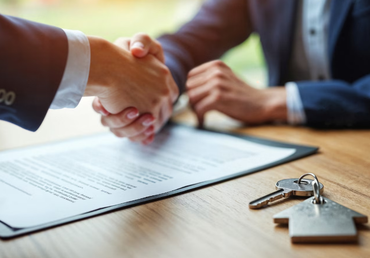 Isenção da multa locatícia e a transferência do inquilino empregado –  parte 1 – por Renato Ferraz Sampaio Savy