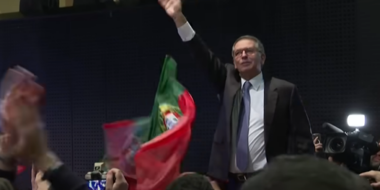 Socialista Antônio Seguro é eleito presidente de Portugal