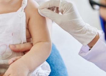 Imunização para prevenir bronquiolite começa nesta segunda em todo o estado
