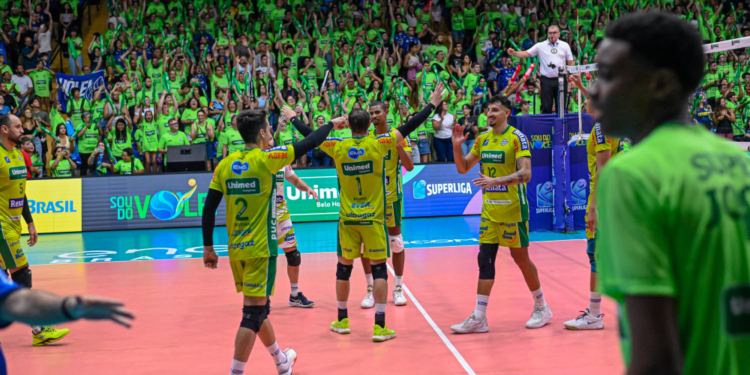 Vôlei Renata embala, vence o Sada Cruzeiro e avança como vice-líder