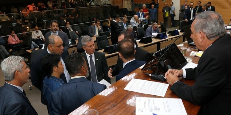 Requerimento para convocar autoridades da Saúde é rejeitado na Câmara de Campinas