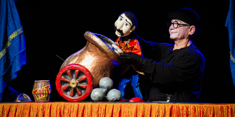 TaCaTum recebe espetáculo de teatro de bonecos em Barão Geraldo