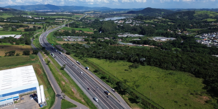 Feriado da Páscoa deve levar mais de 2,7 milhões de veículos às rodovias da RMC