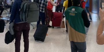 Força-tarefa garante entrada no Brasil de haitianos retidos em Viracopos