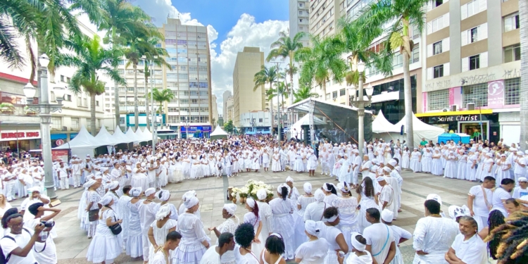 Cerimônia da Lavagem das Escadarias da Catedral acontece no Sábado de Aleluia