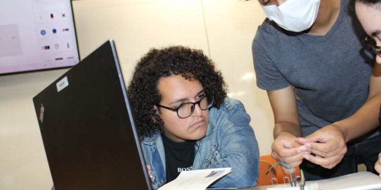 Ilum Escola de Ciências recebe inscrições até 22 de março para Oficinas do Conhecimento