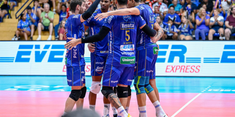 Vôlei Renata se reencontra com a torcida e vence confronto direto