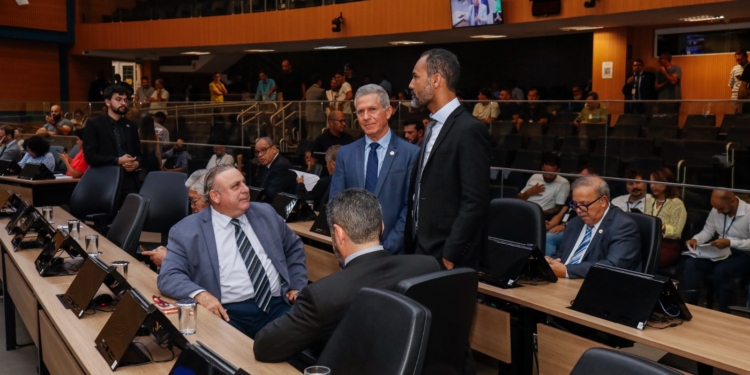 Justiça suspende liminar e mantém ampliação de cargos na Câmara de Campinas