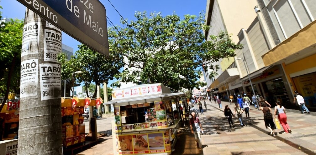 Prefeitura promete apresentar plano para impasse das bancas no Centro até 13 de abril