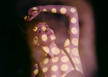 Francesa Camille Bertault se apresenta em Campinas