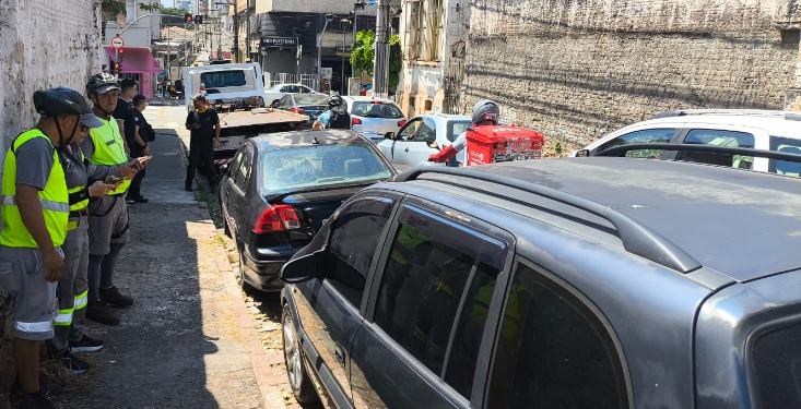 Operação da Emdec fiscaliza uso irregular de vagas da Zona Azul em Campinas