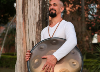 Alessandro Reiner faz show gratuito de lançamento do novo álbum no CIS Guanabara