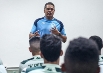 Élio Sizenando chega e destaca grande desafio e responsabilidade à frente do Guarani