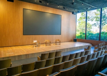 Sky Galleria inaugura auditório para mais de 250 pessoas
