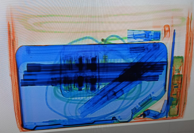 Receita Federal apreende partes e peças de fuzis em Viracopos