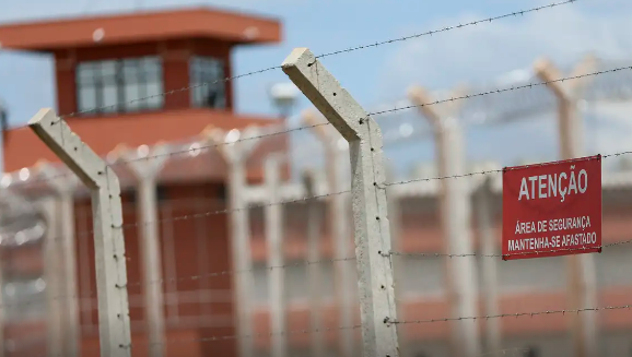 Mendonça autoriza transferência de Daniel Vorcaro para presídio federal