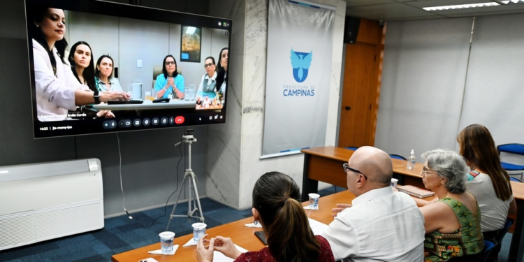 Dário defende financiamento federal para políticas de autismo