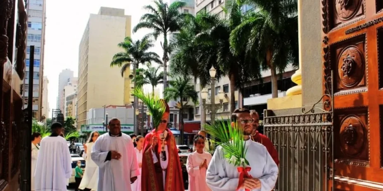 Procissões de Domingo de Ramos iniciam Semana Santa em Campinas; veja programação